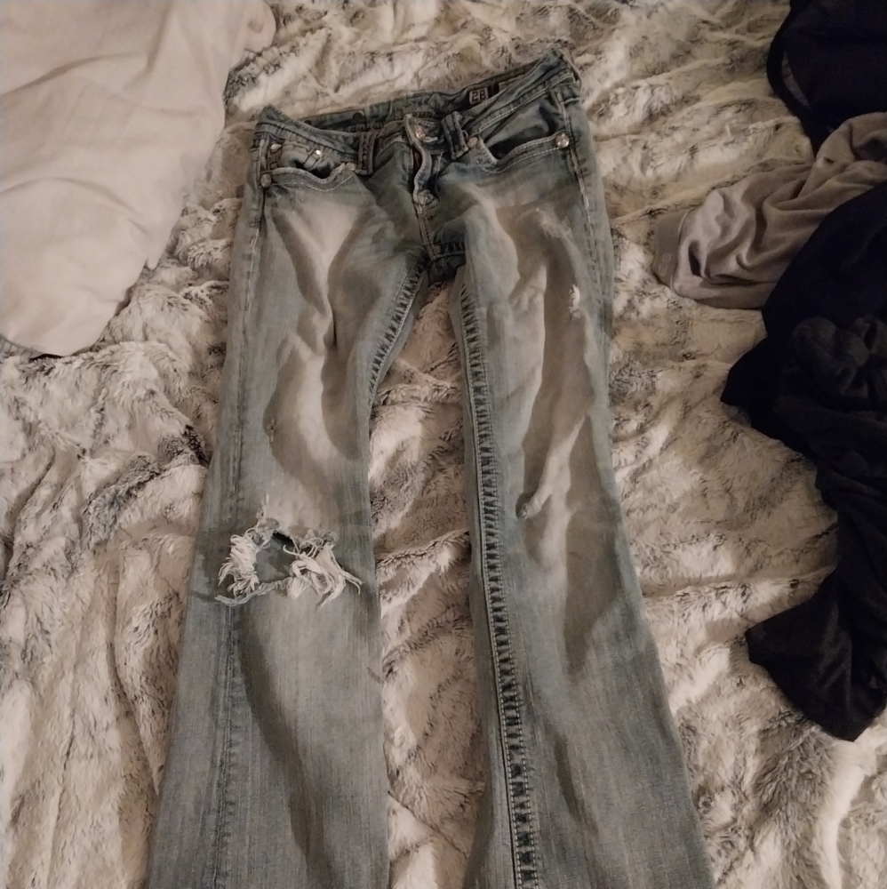 Miss Me Jean's Size 28